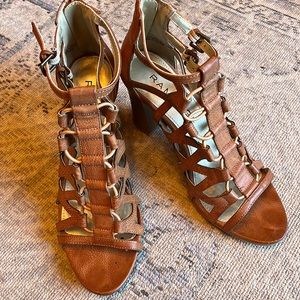 Rampage leather block heel sandal, size 7, zip back, double strap, brown